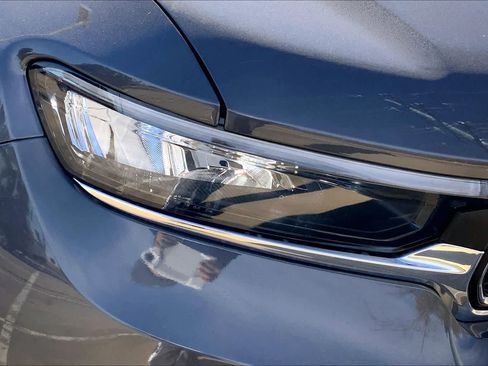 New 2025 Jeep Grand Cherokee L Laredo image 13