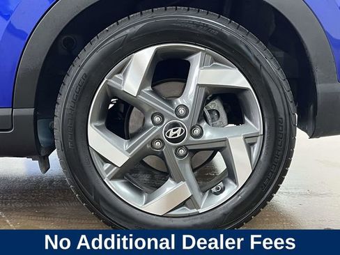 Certified 2023 Hyundai Venue Limited w/ Cargo Package FWD image 13