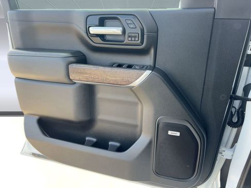 Used 2022 GMC Sierra 3500 Denali image 20