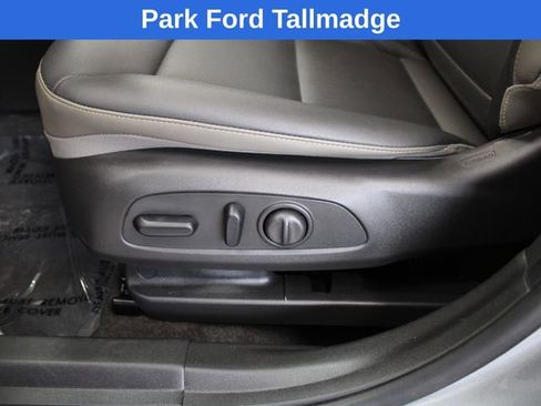 Used 2025 Chevrolet Trax ACTIV w/ Sunroof Package image 12