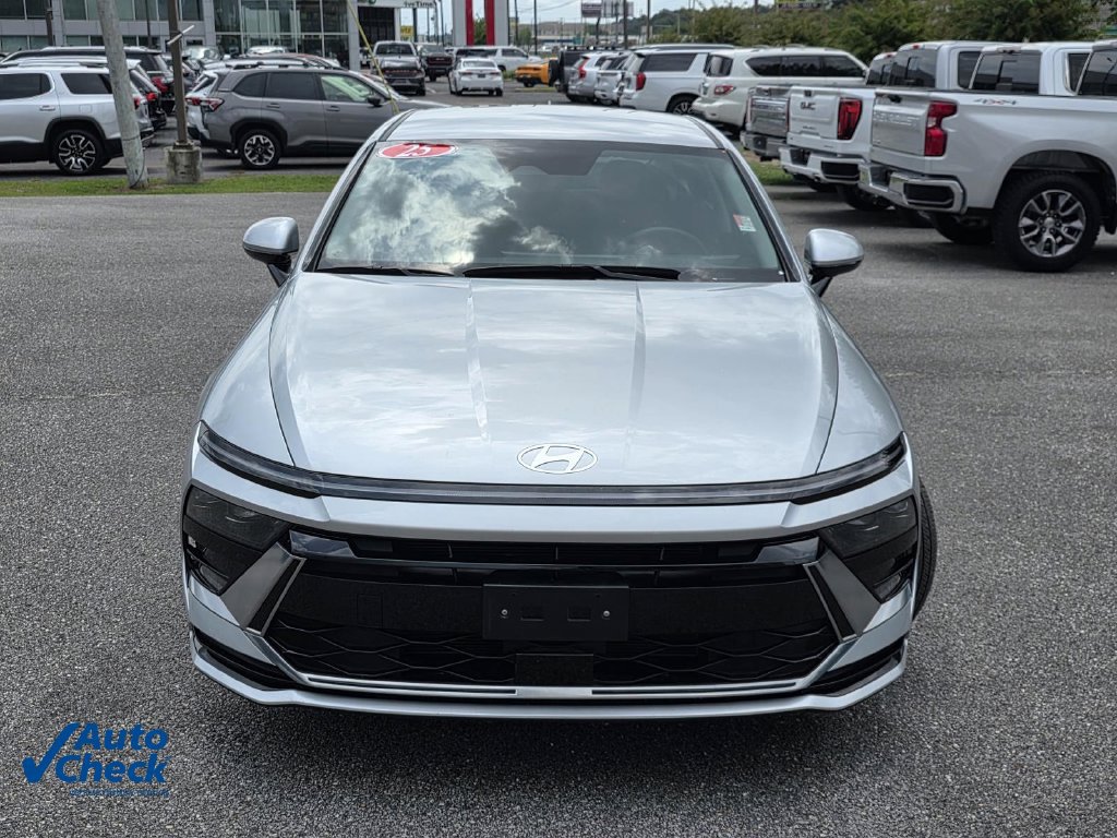 Used 2025 Hyundai Sonata SEL FWD image 2