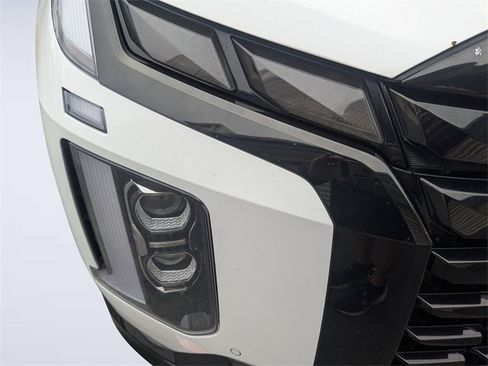 Used 2024 Hyundai Palisade Calligraphy image 9