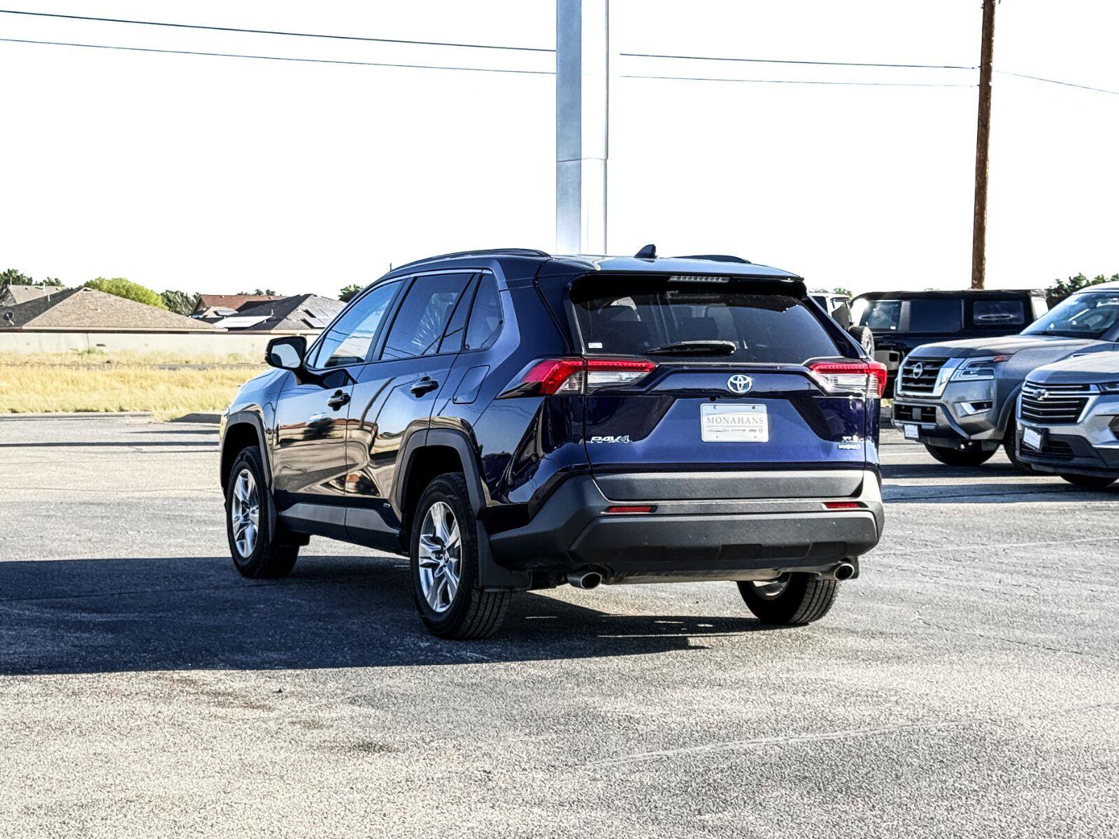 Used 2024 Toyota RAV4 XLE w/ Convenience Package AWD/4WD image 12