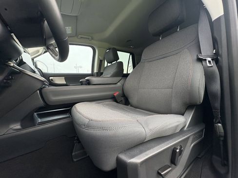 Certified 2025 Ford Expedition Active image 20