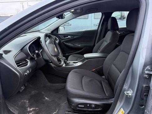 Used 2025 Chevrolet Malibu LT image 7