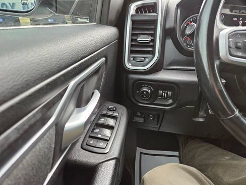 Used 2019 RAM 1500 Big Horn AWD/4WD image 14
