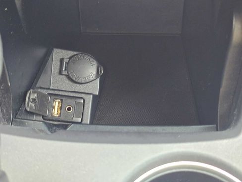 Used 2016 Toyota Camry LE FWD image 28