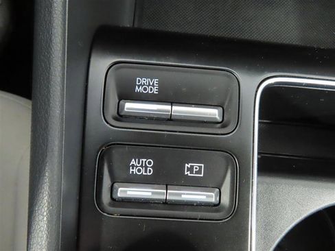 Used 2025 Hyundai Sonata SEL FWD image 27