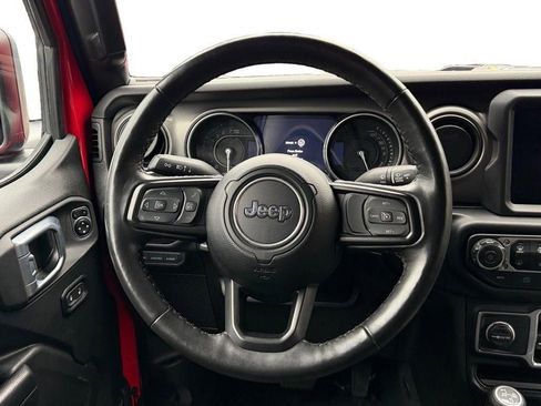 Used 2023 Jeep Wrangler Unlimited w/ Cold Weather Group image 18