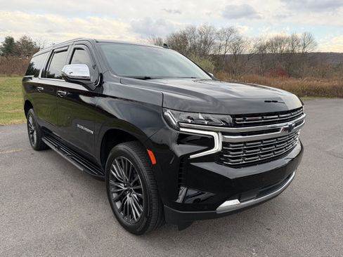 Used 2024 Chevrolet Suburban Premier w/ Max Trailering Package image 10