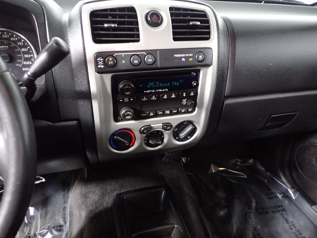 Used 2010 GMC Canyon SLE AWD/4WD image 24