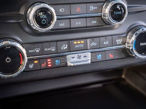 Used 2025 Ford F350 Lariat w/ Lariat Ultimate Package image 27