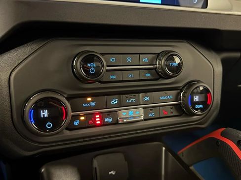 Used 2025 Ford Bronco Stroppe Edition AWD/4WD image 27