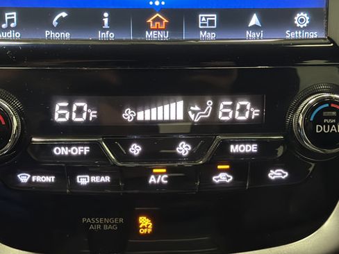 Used 2015 Nissan Murano SL w/ SL Technology Package AWD/4WD image 35