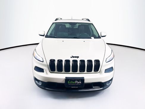 Used 2018 Jeep Cherokee Limited w/ High Altitude Package AWD/4WD image 2
