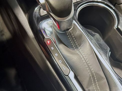 Used 2024 Buick Encore GX Preferred FWD image 18