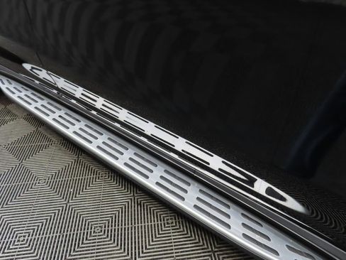 Used 2024 Mercedes-Benz GLE 350 4MATIC image 52