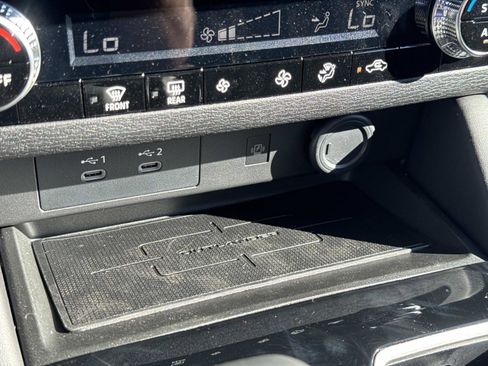 New 2026 Mitsubishi Outlander AWD image 26