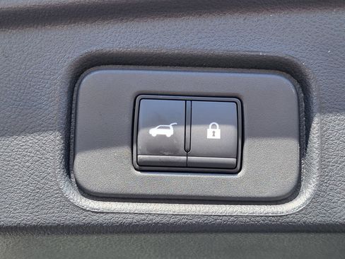 Used 2025 Nissan Pathfinder Rock Creek image 32