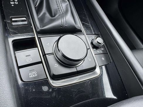 Used 2021 MAZDA MAZDA3 s image 24