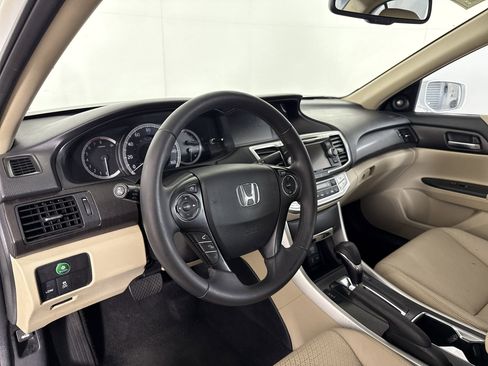 Used 2015 Honda Accord EX-L image 4