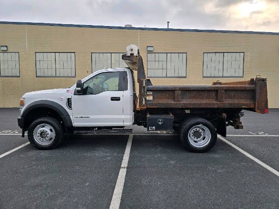 Used 2022 Ford F550 4x4 Regular Cab Super Duty image 6