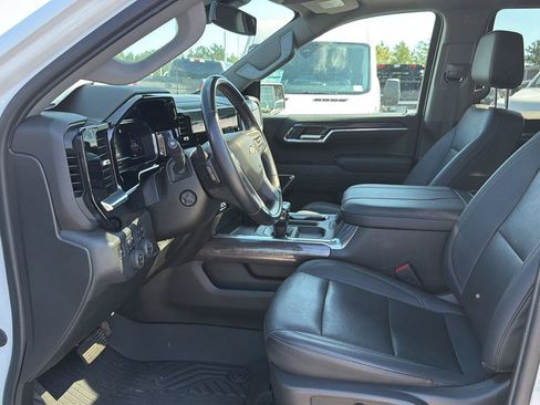 Used 2023 Chevrolet Silverado 1500 LTZ AWD/4WD image 10