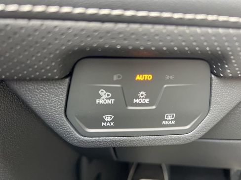 New 2026 Volkswagen Atlas SE image 23