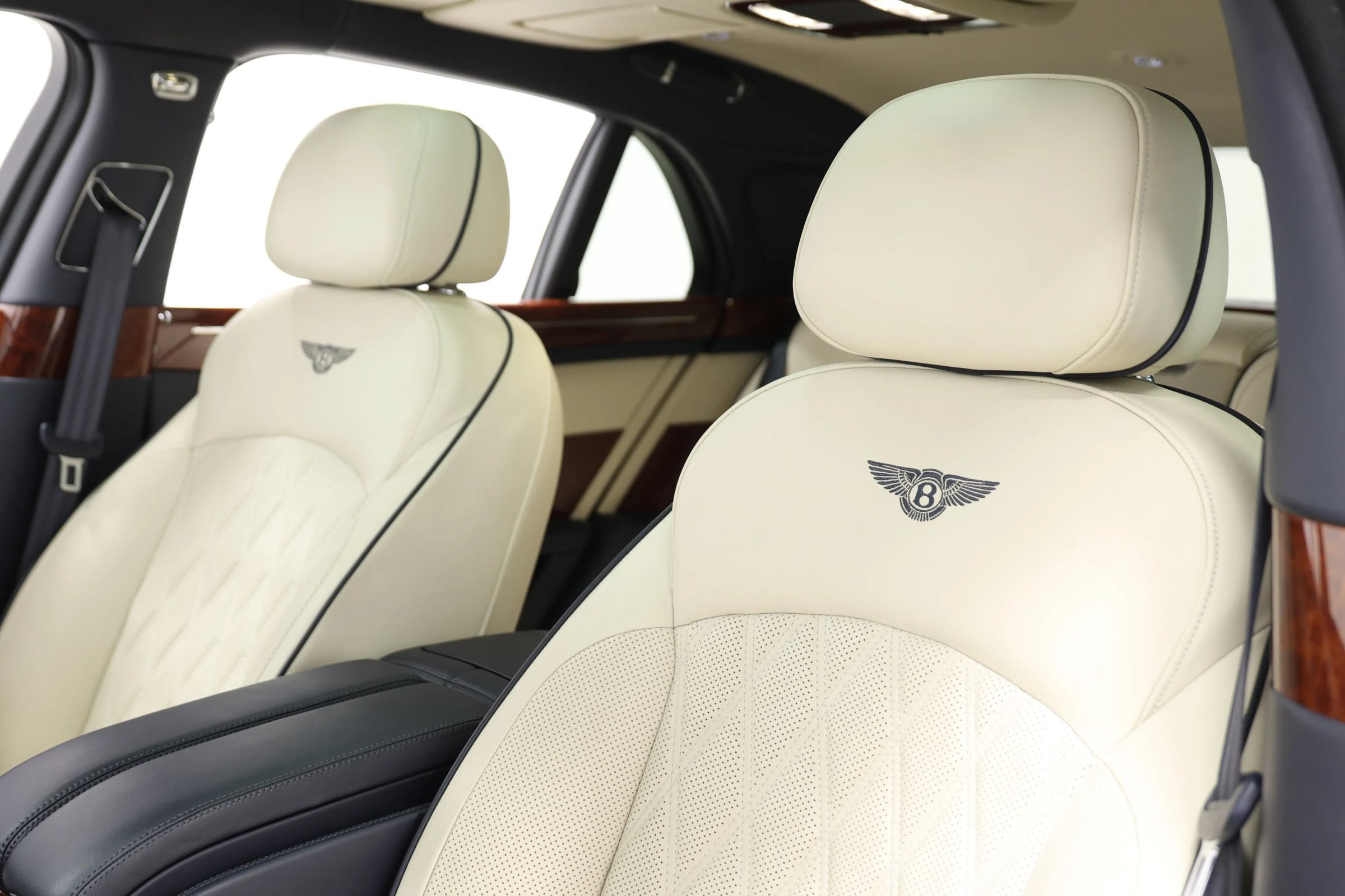 Used 2017 Bentley Mulsanne RWD image 23