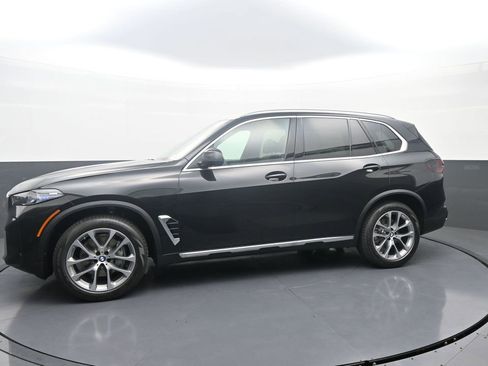 New 2026 BMW X5 xDrive40i w/ Premium Package AWD/4WD image 4