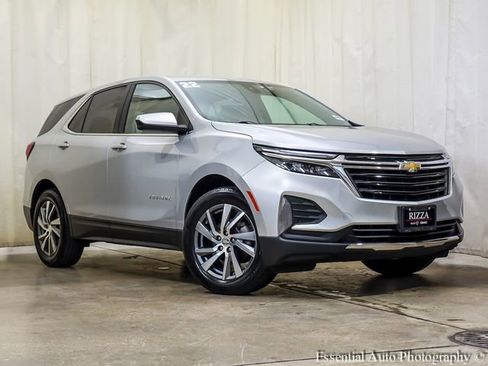 Used 2022 Chevrolet Equinox LT FWD image 2