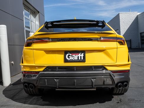 Used 2024 Lamborghini Urus Performante image 12