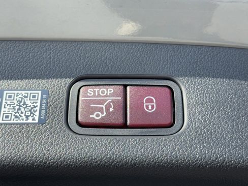 New 2025 Mercedes-Benz GLC 63 AMG S image 15