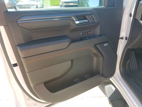 Used 2024 GMC Sierra 1500 AT4 w/ Technology Package AWD/4WD image 30