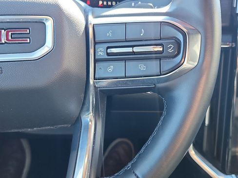 Used 2024 GMC Acadia Elevation image 15