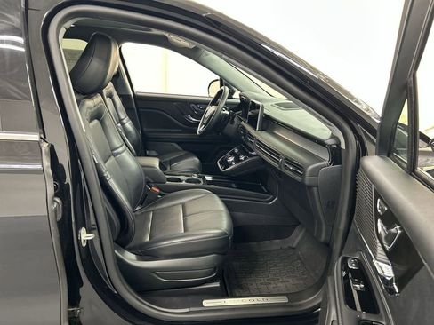 Used 2022 Lincoln Corsair AWD w/ Premium Package image 27