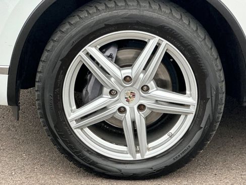 Used 2015 Volkswagen Touareg VR6 AWD/4WD image 25
