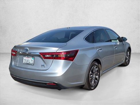 Used 2016 Toyota Avalon XLE Premium FWD image 5