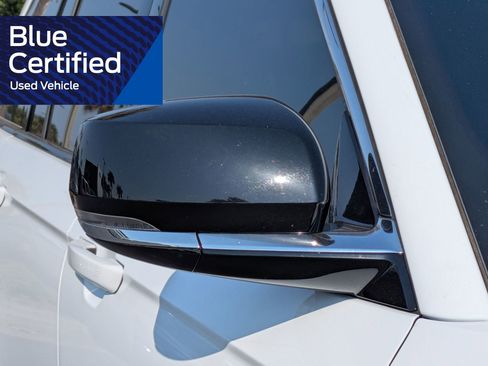 Used 2023 Jeep Grand Cherokee Limited AWD/4WD image 15