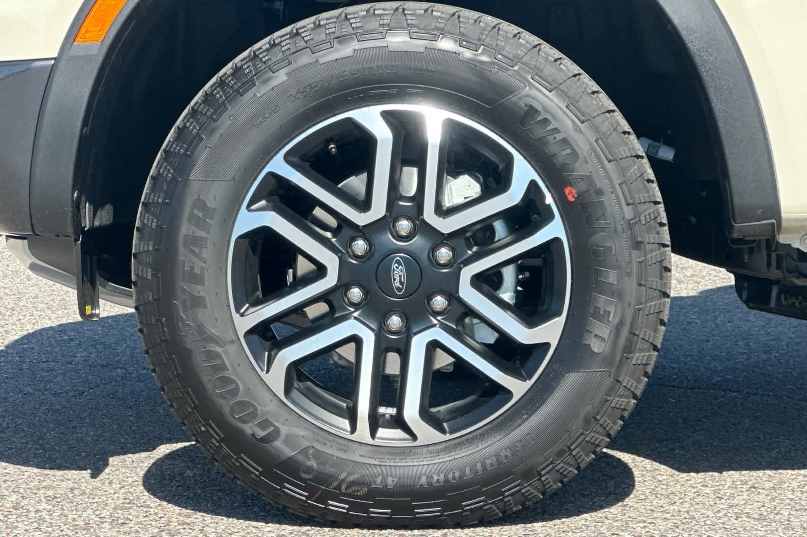 New 2026 Ford Ranger Lariat w/ FX4 Off-Road Package AWD/4WD image 26
