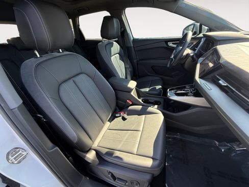 Used 2023 Audi Q4 e-tron Premium Plus w/ Premium Plus image 19