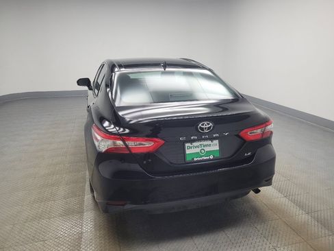 Used 2020 Toyota Camry LE image 6