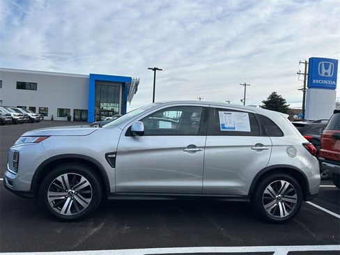 Used 2021 Mitsubishi Outlander Sport ES image 27