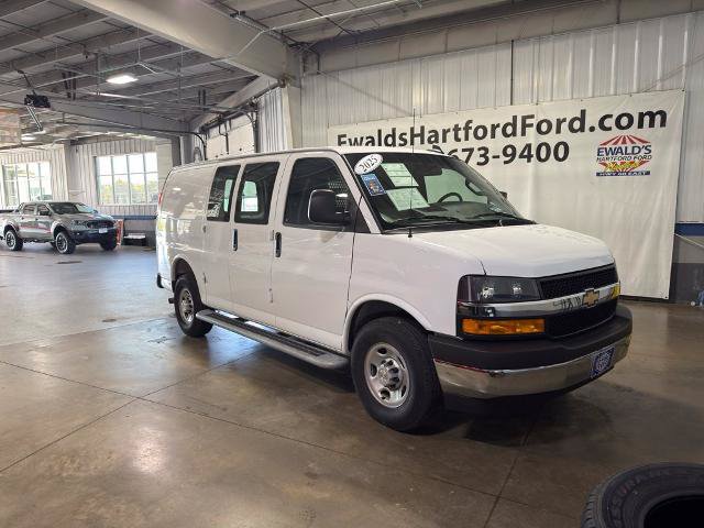 Used 2025 Chevrolet Express 2500 w/ Driver Convenience Package RWD image 2