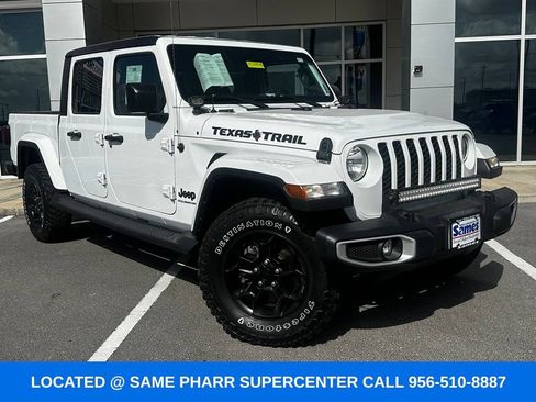 Used 2023 Jeep Gladiator Sport AWD/4WD image 3