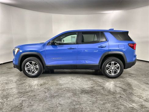 Used 2025 GMC Terrain Elevation image 5