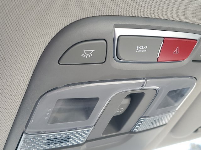 Certified 2024 Kia Telluride S w/ S Sunroof Package AWD/4WD image 30
