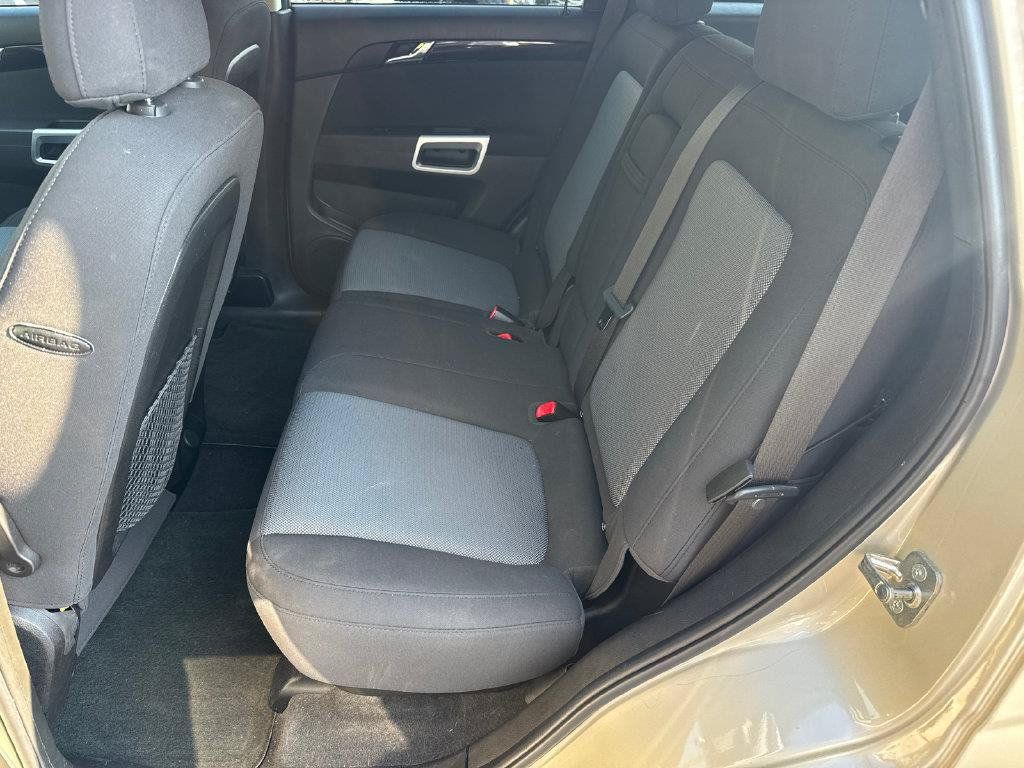 Used 2014 Chevrolet Captiva Sport LT FWD image 18
