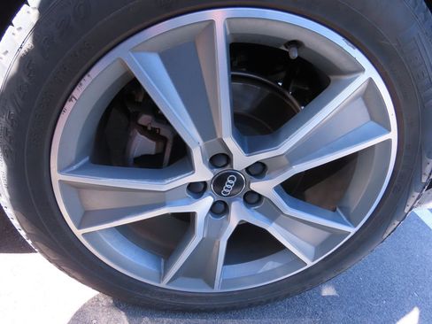 Used 2019 Audi Q5 2.0T Premium Plus image 16