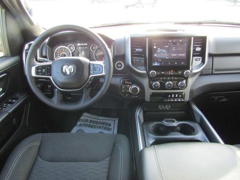 Used 2025 RAM 1500 Big Horn AWD/4WD image 21